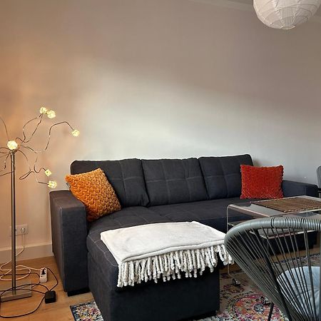 Schoene Neue 4 Zimmer Wohnung Mit Sued-Balkon Bis 8 Personen Naumburg  Eksteriør billede