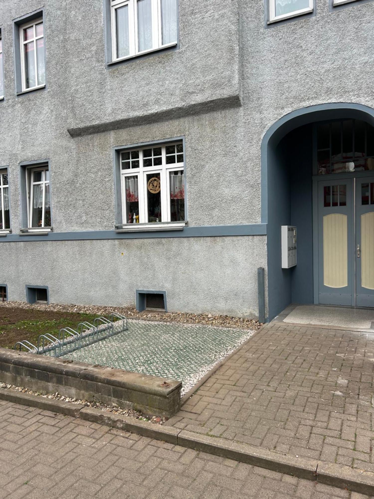 Schoene Neue 4 Zimmer Wohnung Mit Sued-Balkon Bis 8 Personen Naumburg  Eksteriør billede